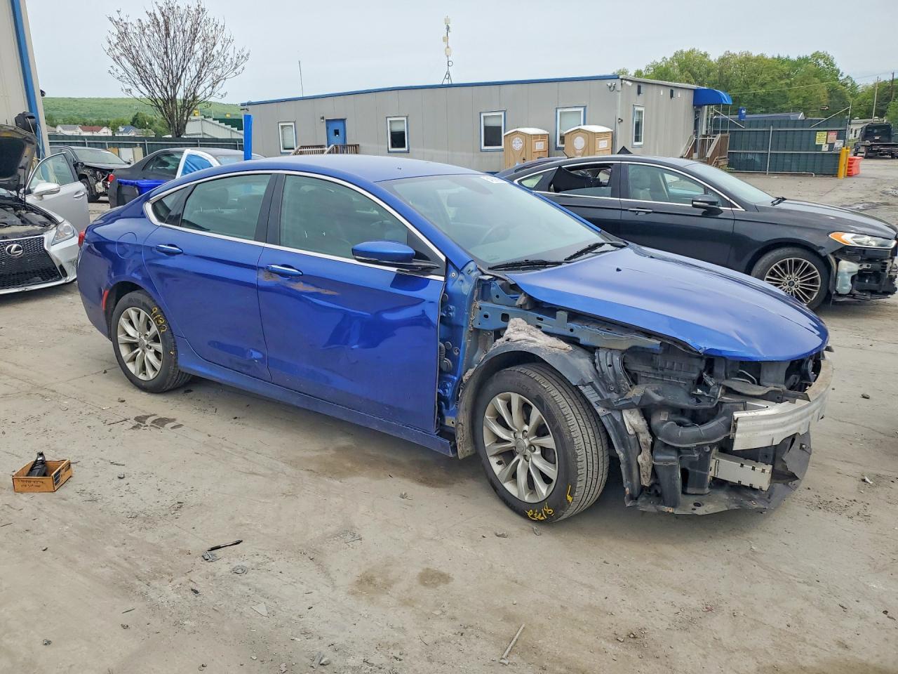 2015 CHRYSLER 200