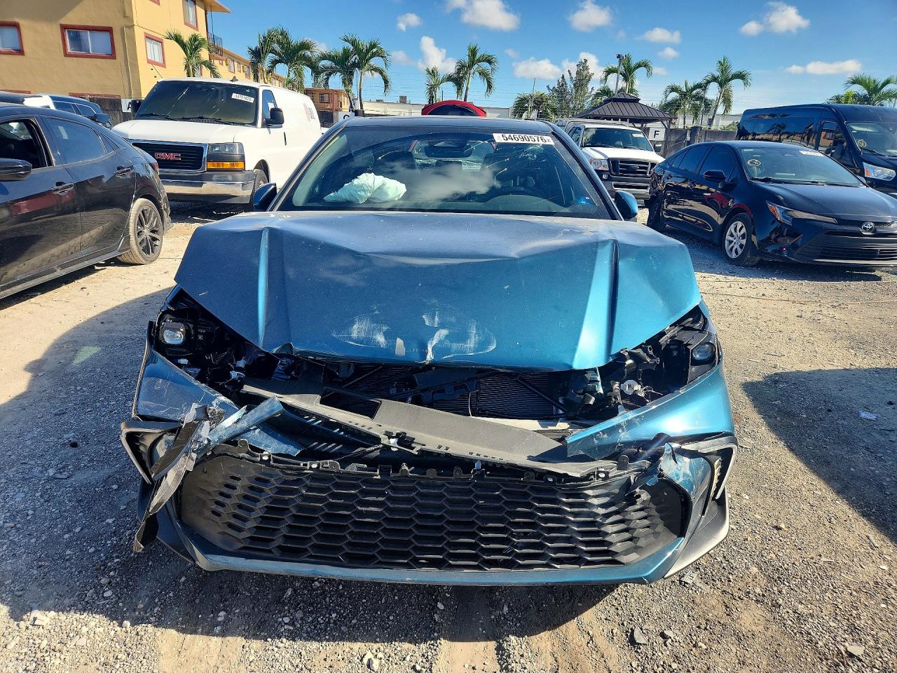 2025 TOYOTA CAMRY