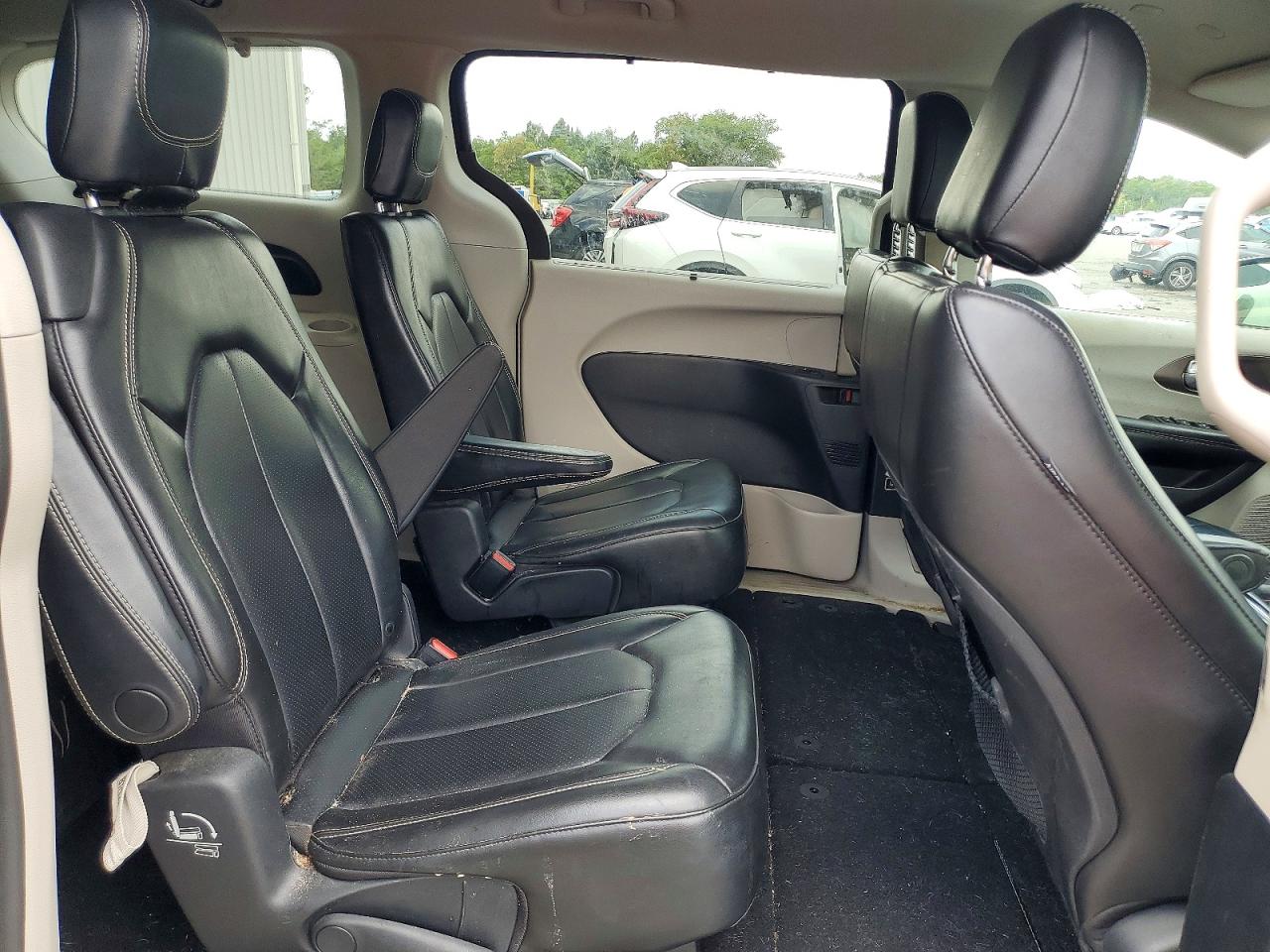 2020 CHRYSLER MINIVAN