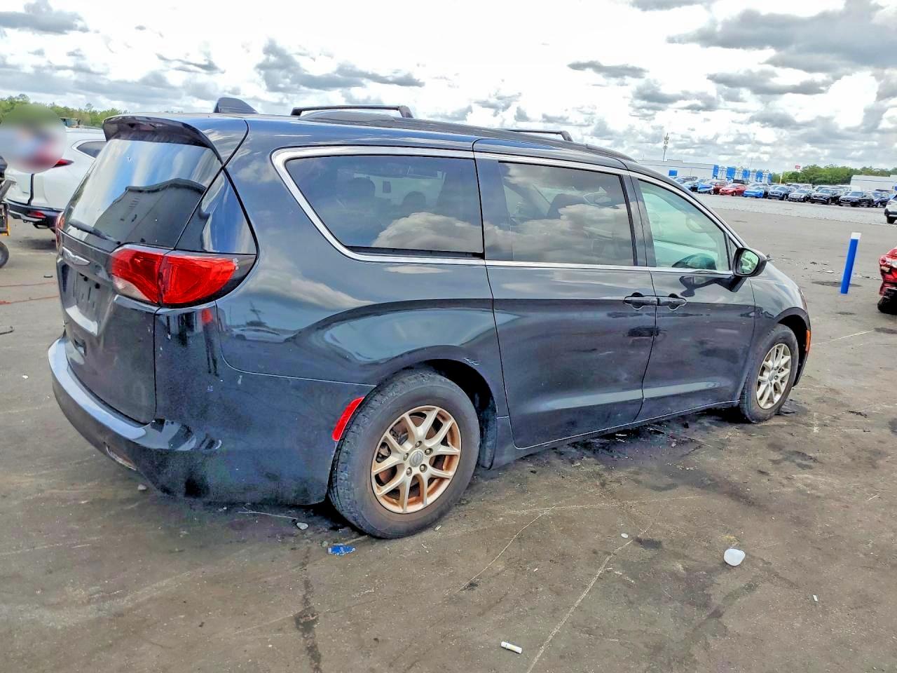 2020 CHRYSLER MINIVAN