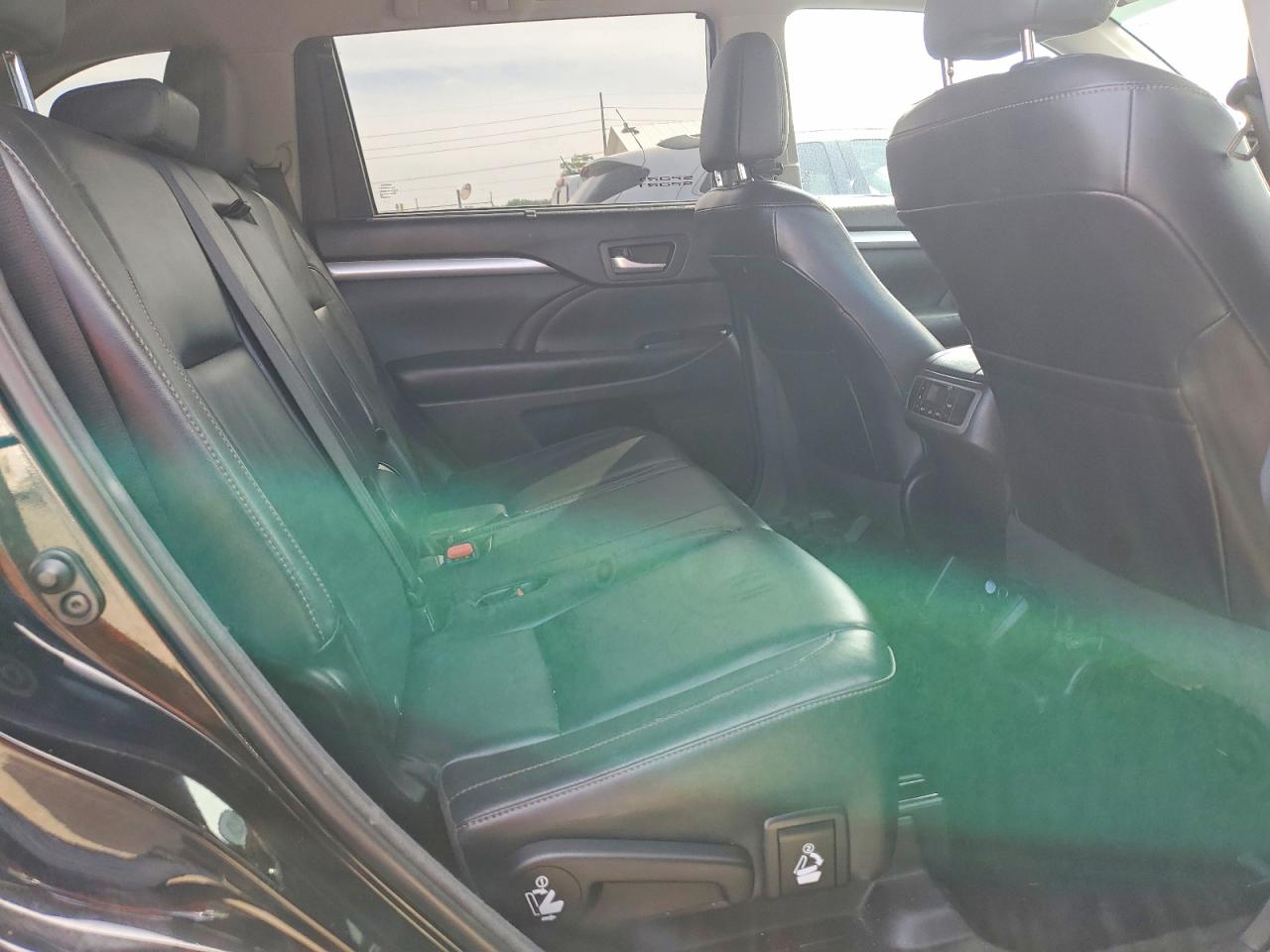 2014 TOYOTA HIGHLANDER