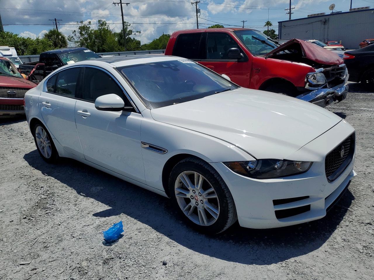 2017 JAGUAR XE