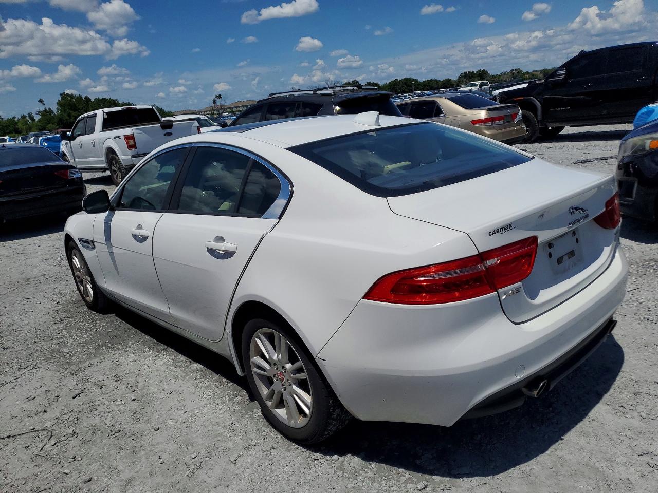 2017 JAGUAR XE