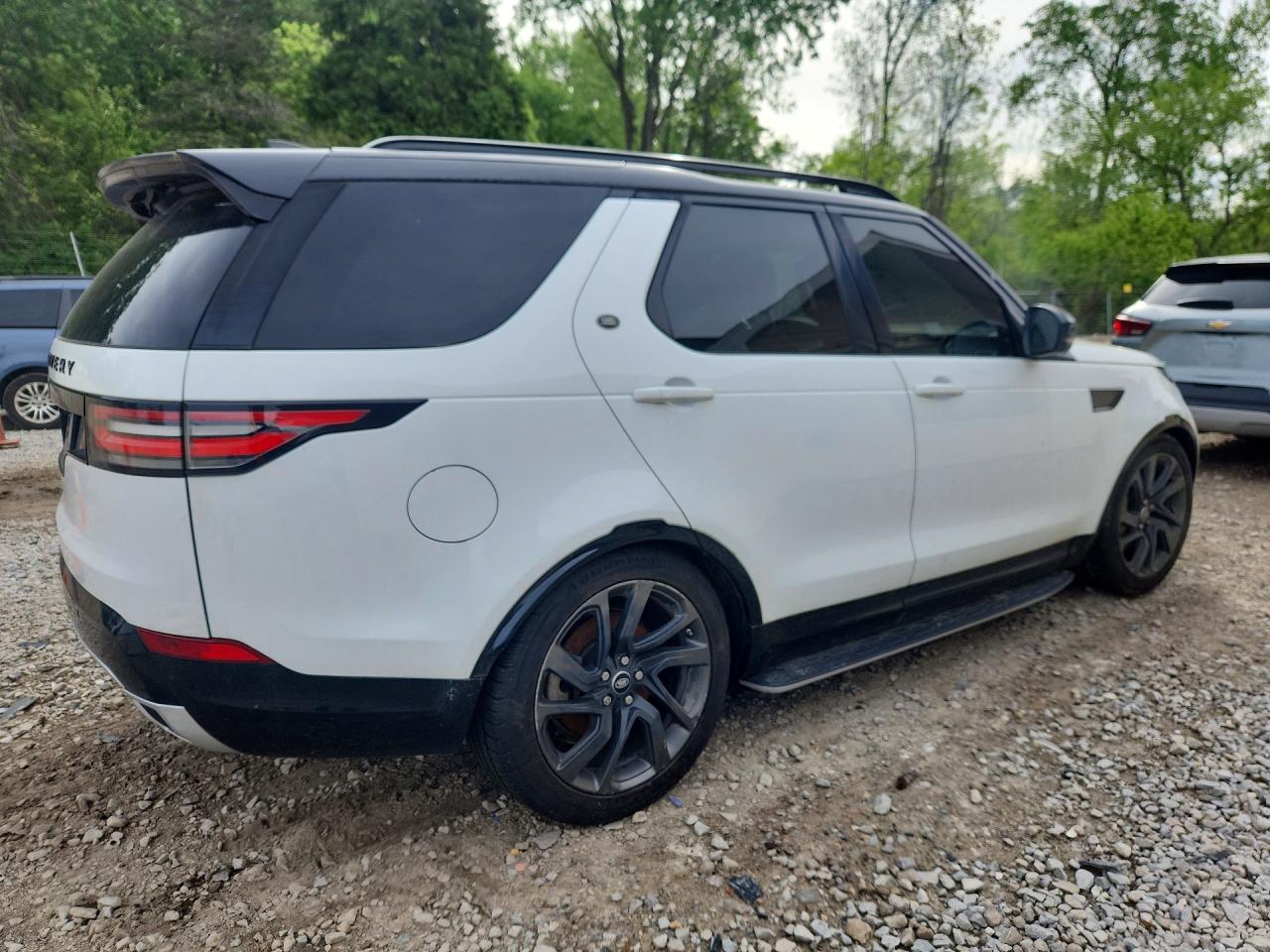 2018 LAND ROVER DISCOVERY