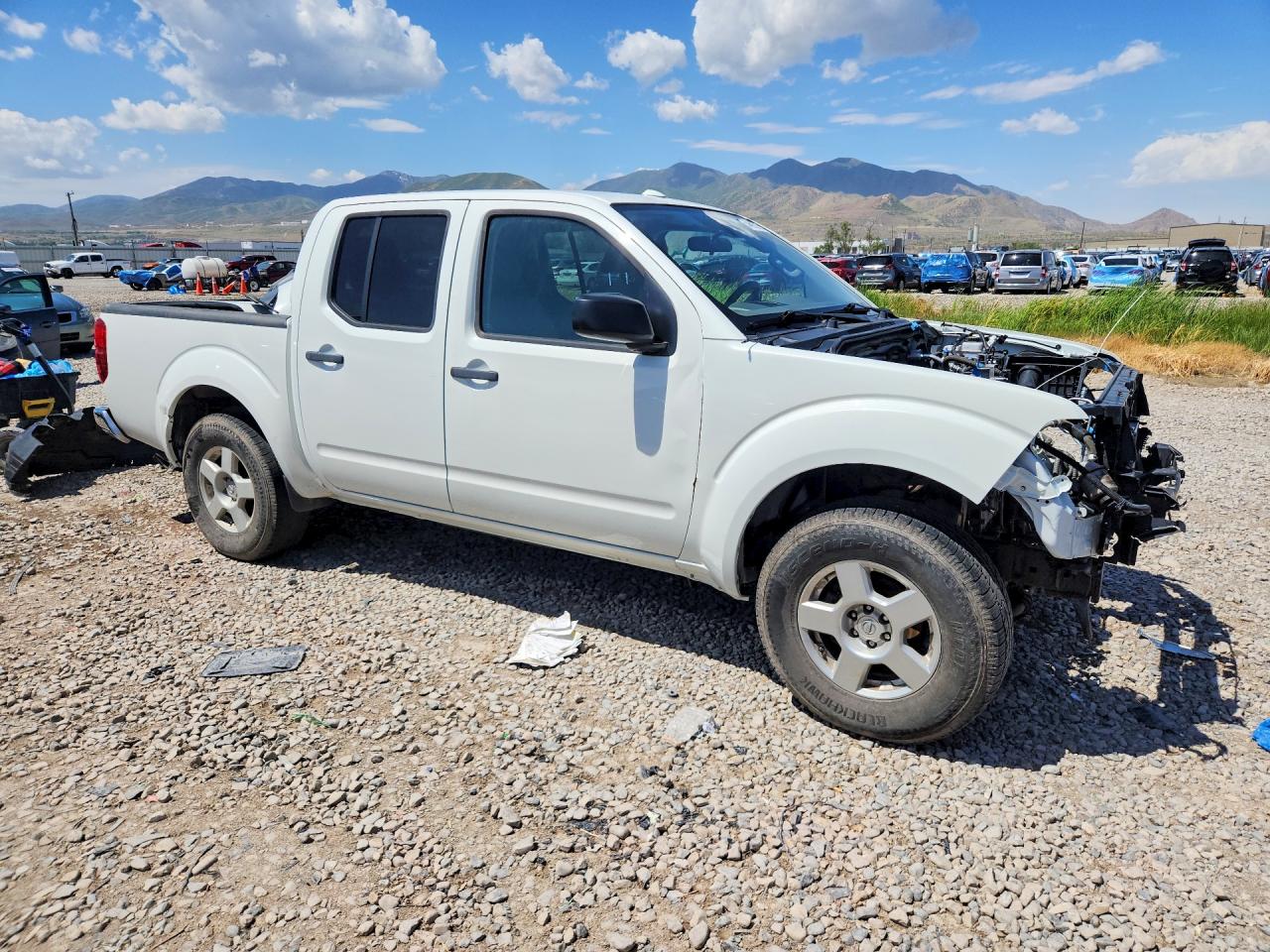 2016 NISSAN FRONTIER