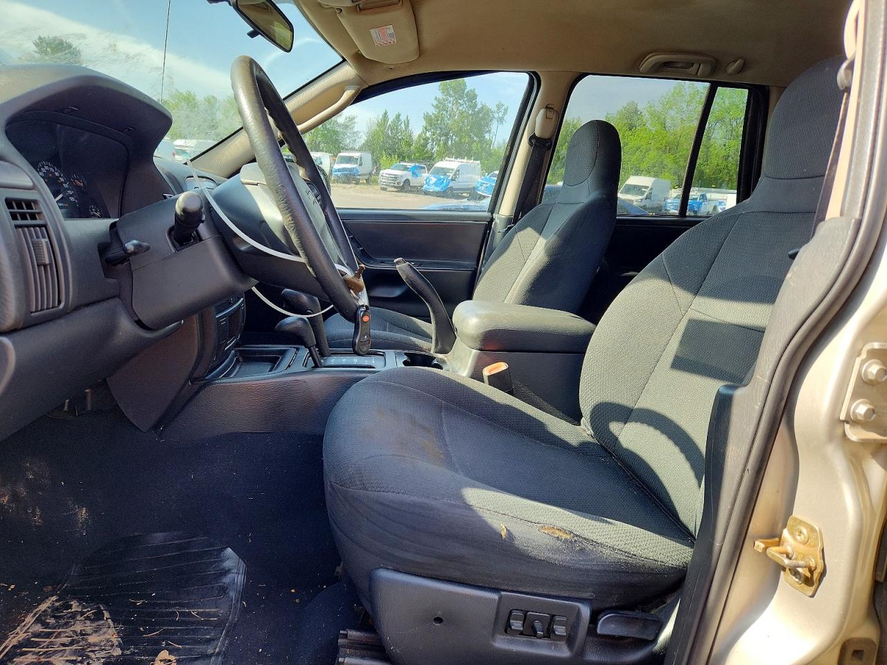 2004 JEEP CHEROKEE