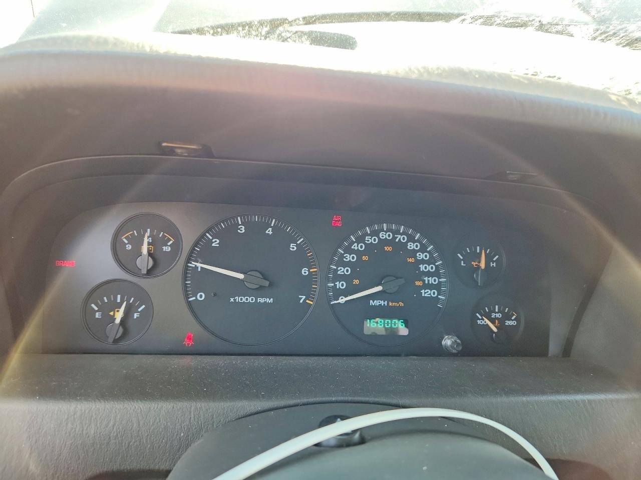 2004 JEEP CHEROKEE