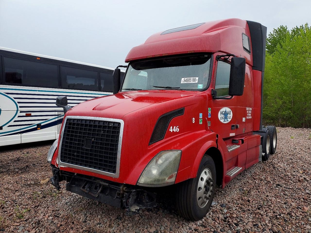 2016 VOLVO VN