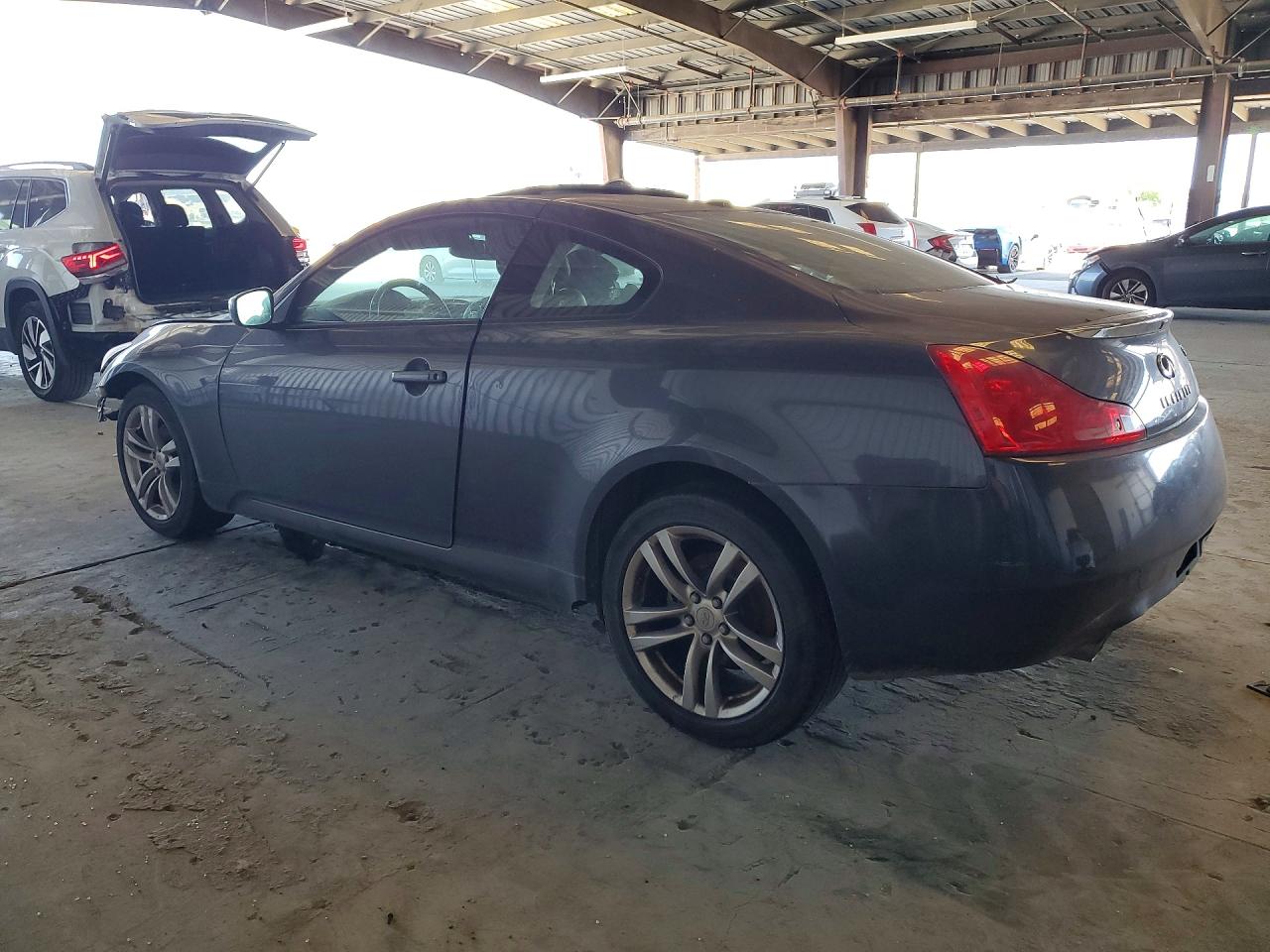 2009 INFINITI G37
