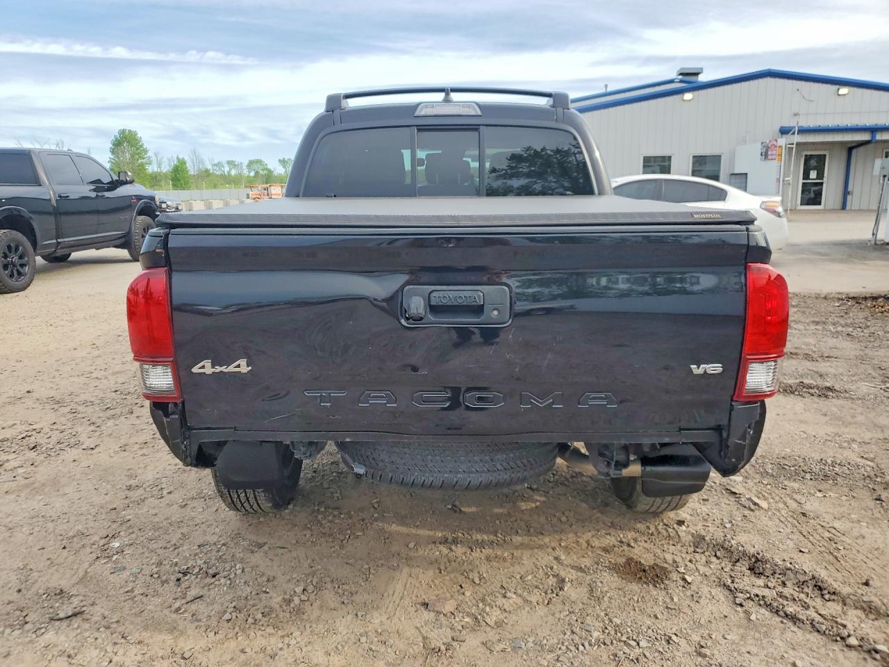 2022 TOYOTA TACOMA