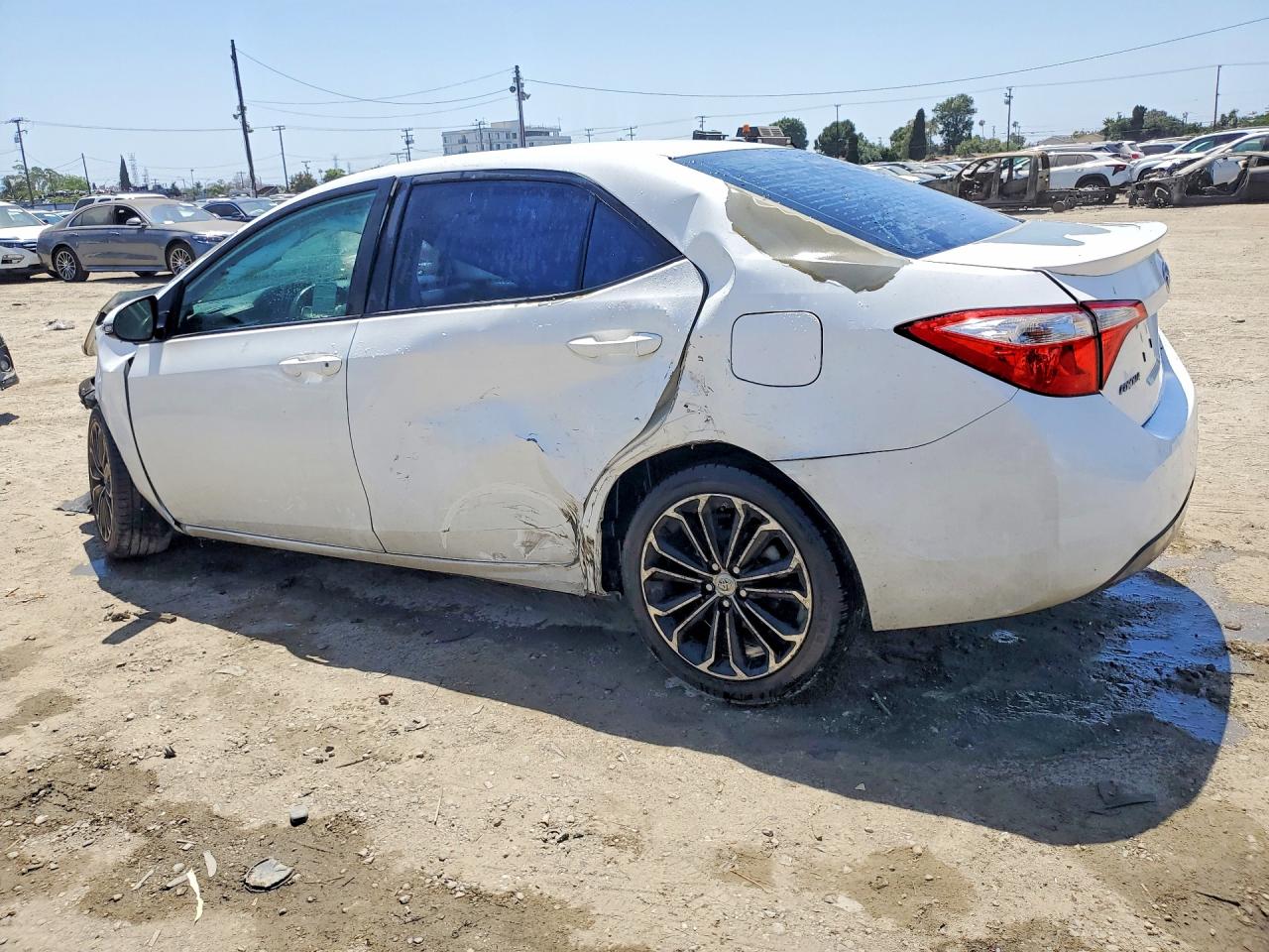 2015 TOYOTA COROLLA
