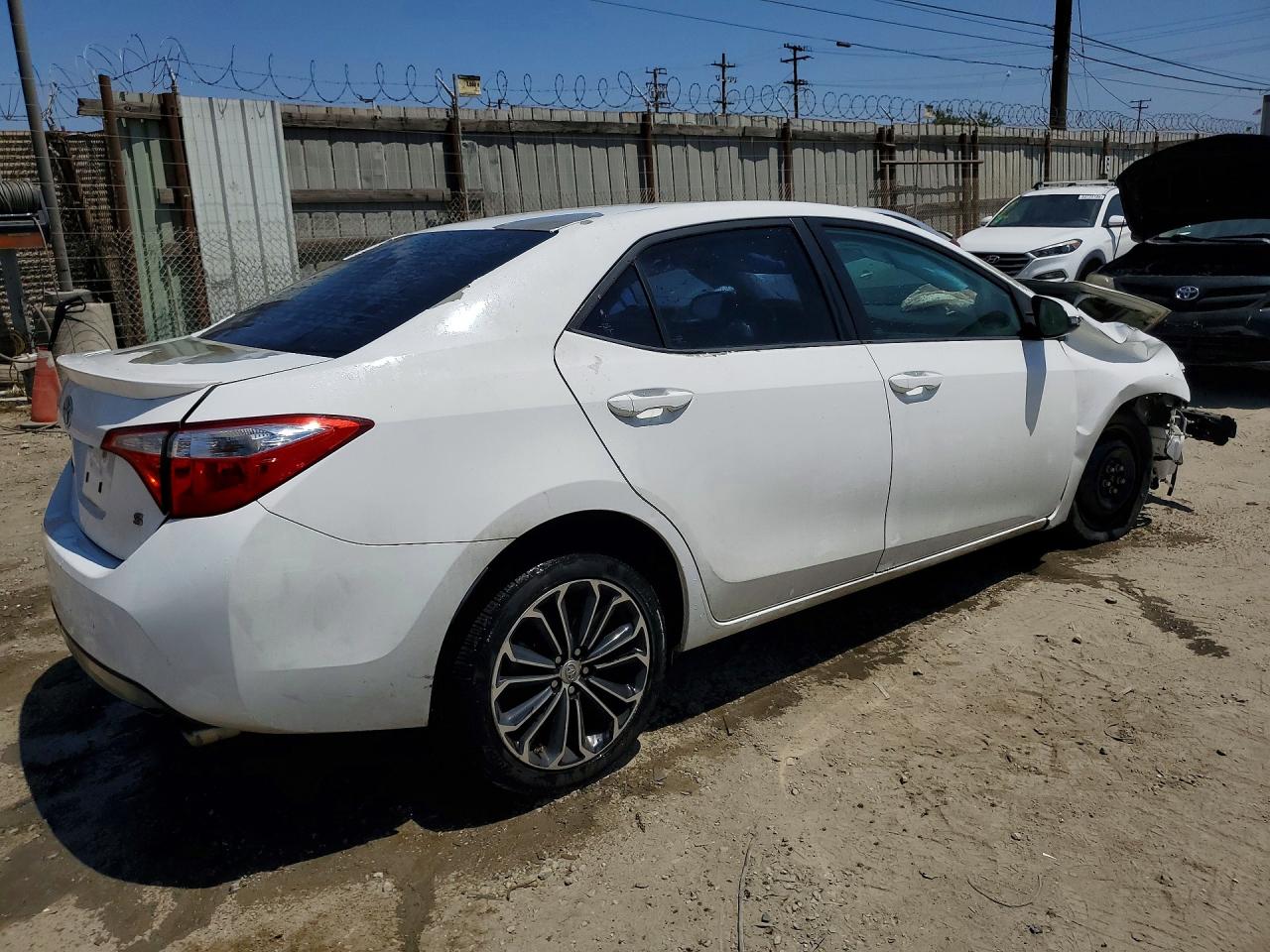 2015 TOYOTA COROLLA