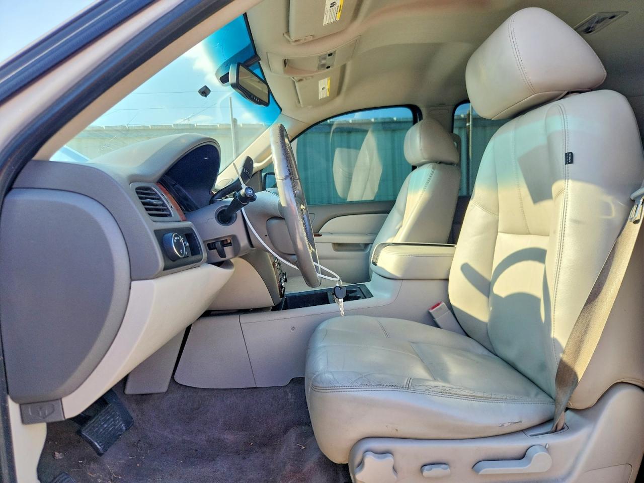 2014 CHEVROLET SUBURBAN