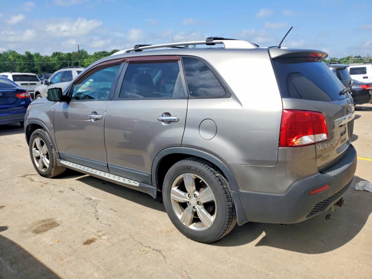2013 KIA SORENTO