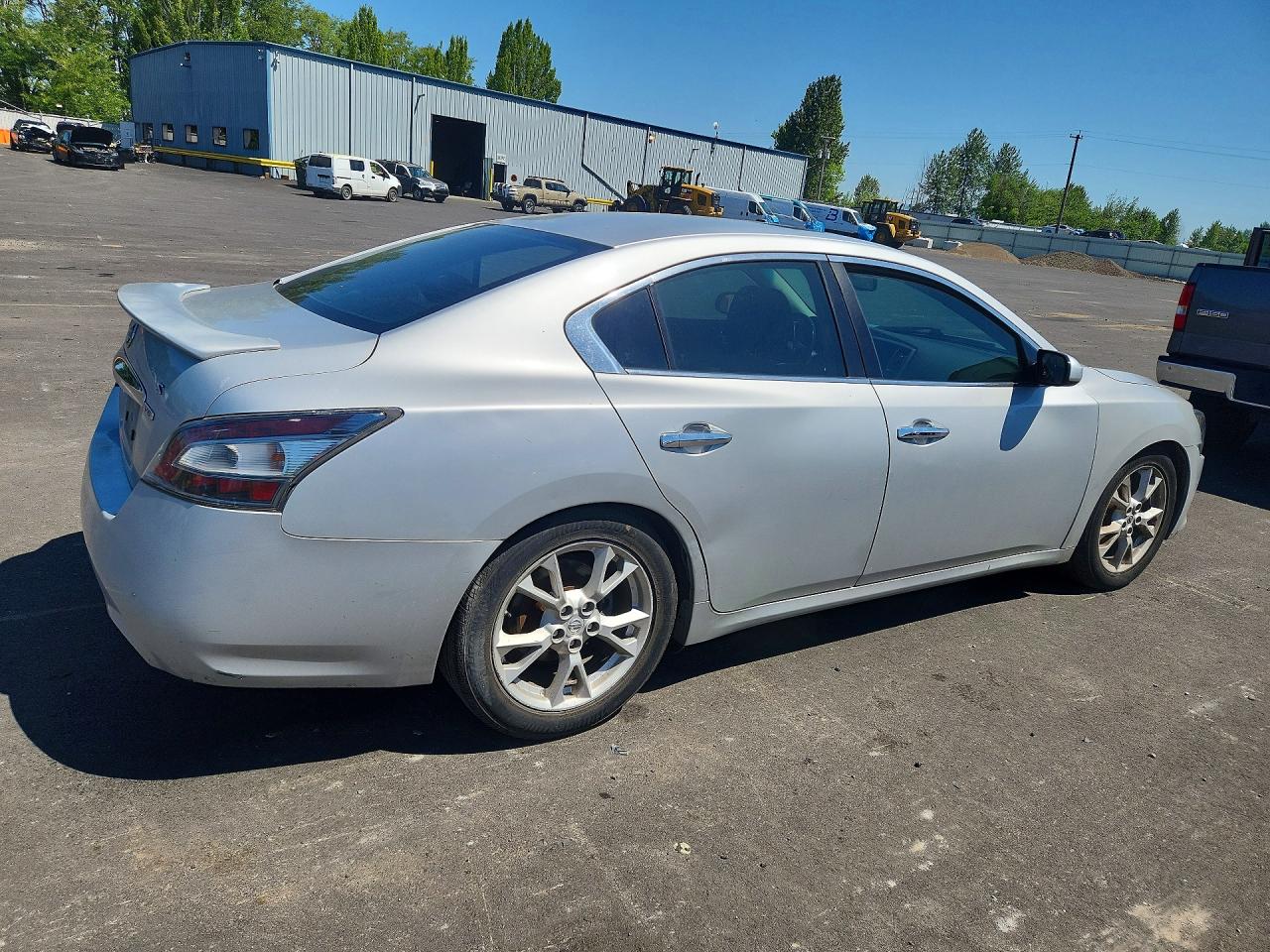 2012 NISSAN MAXIMA