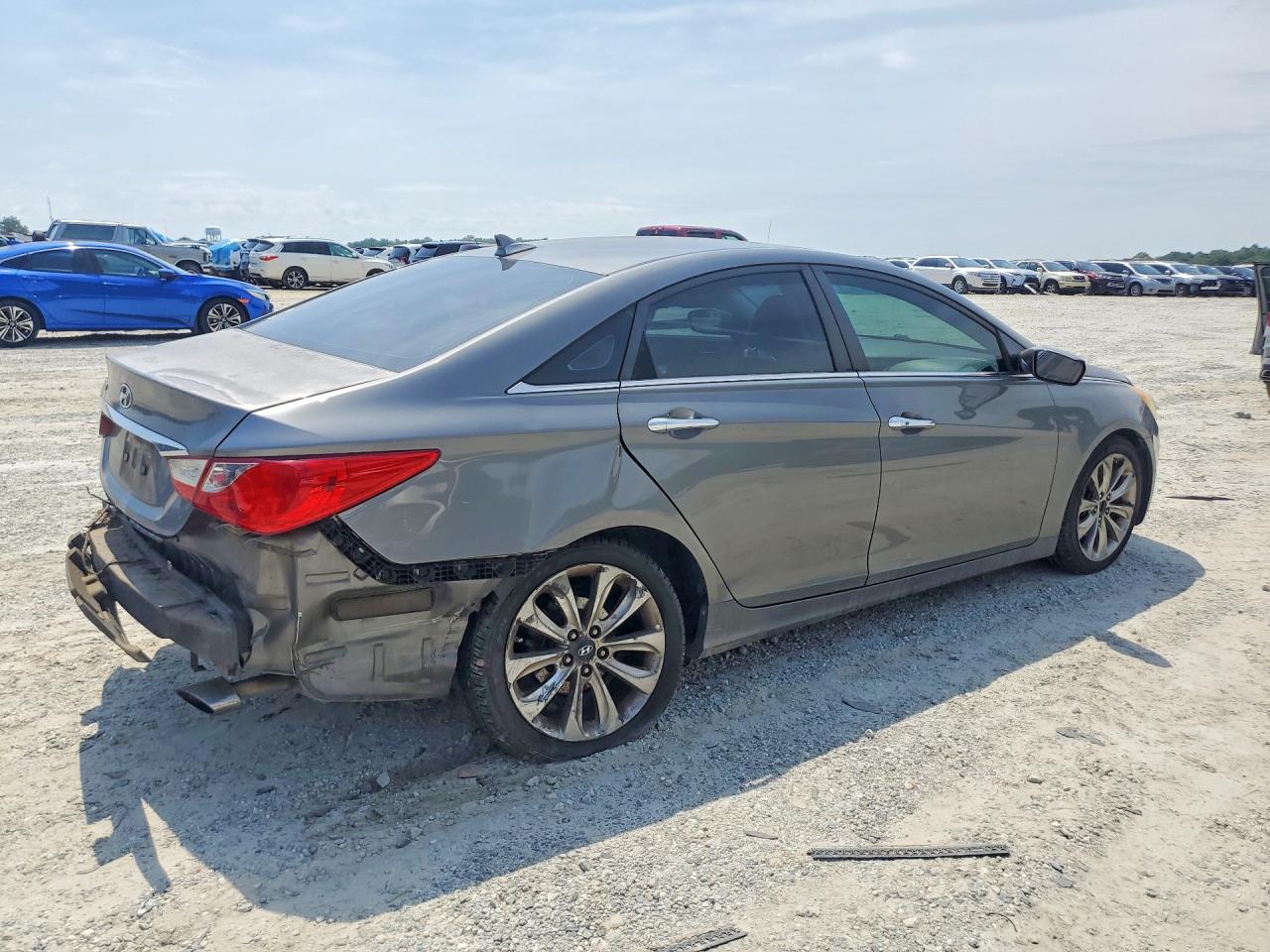 2011 HYUNDAI SONATA