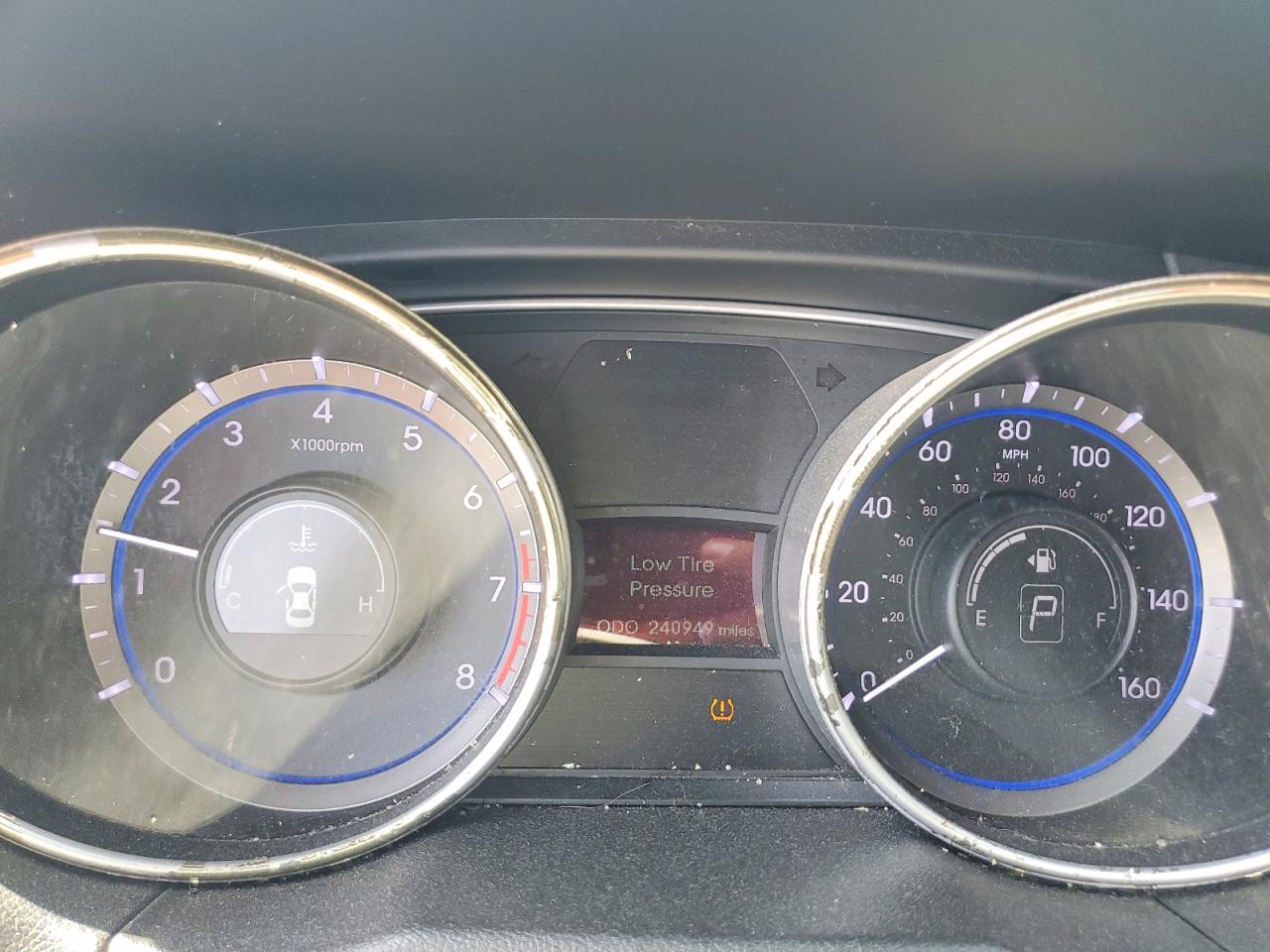 2011 HYUNDAI SONATA