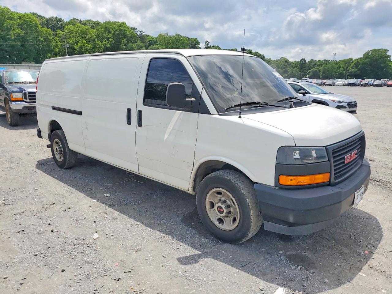 2023 GMC SAVANA
