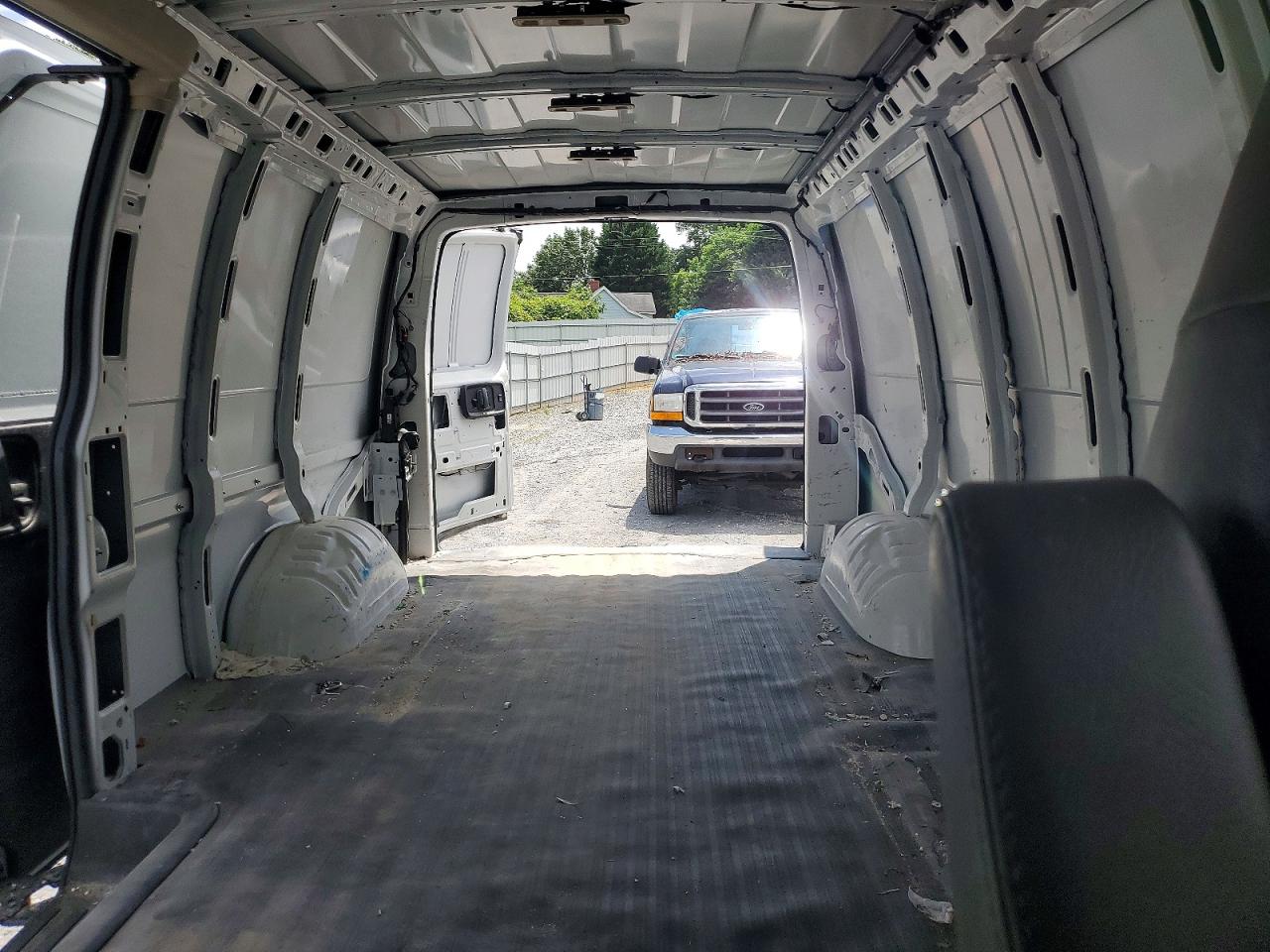 2023 GMC SAVANA