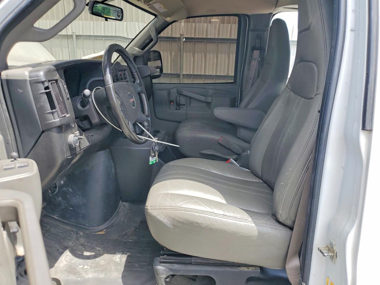 2023 GMC SAVANA