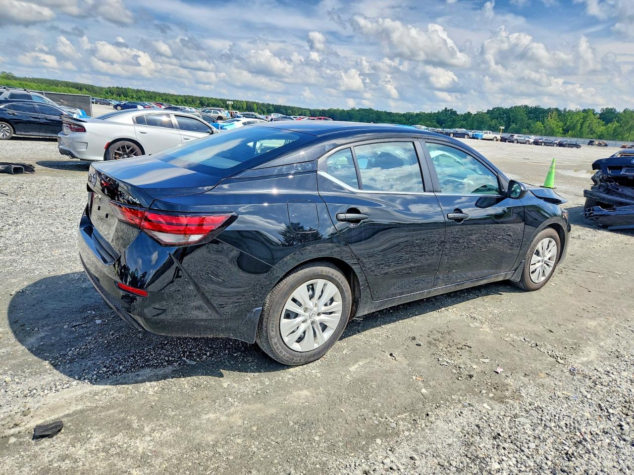 2025 NISSAN SENTRA