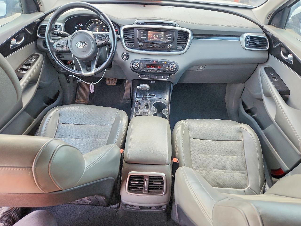 2016 KIA SORENTO