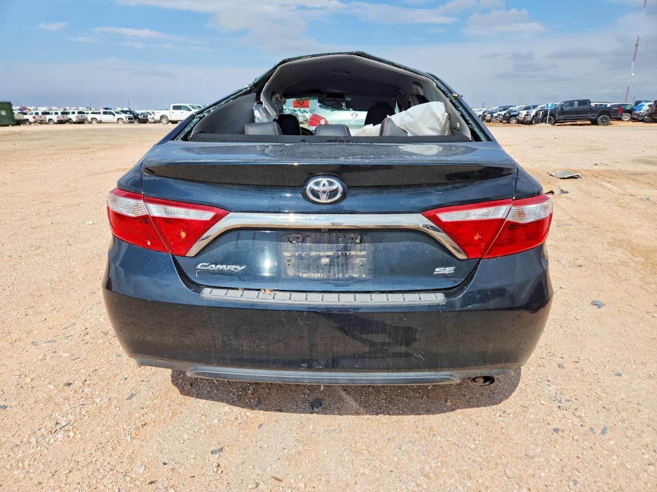 2017 TOYOTA CAMRY