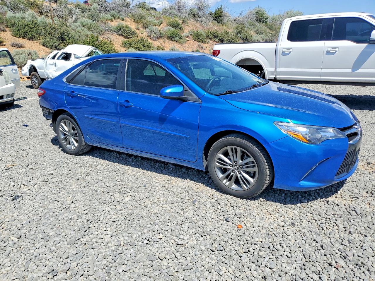 2017 TOYOTA CAMRY