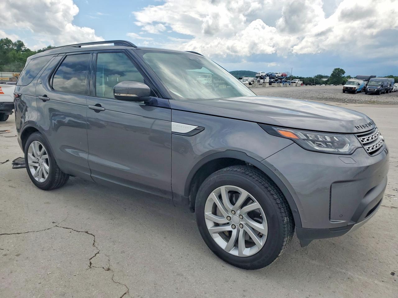 2018 LAND ROVER DISCOVERY