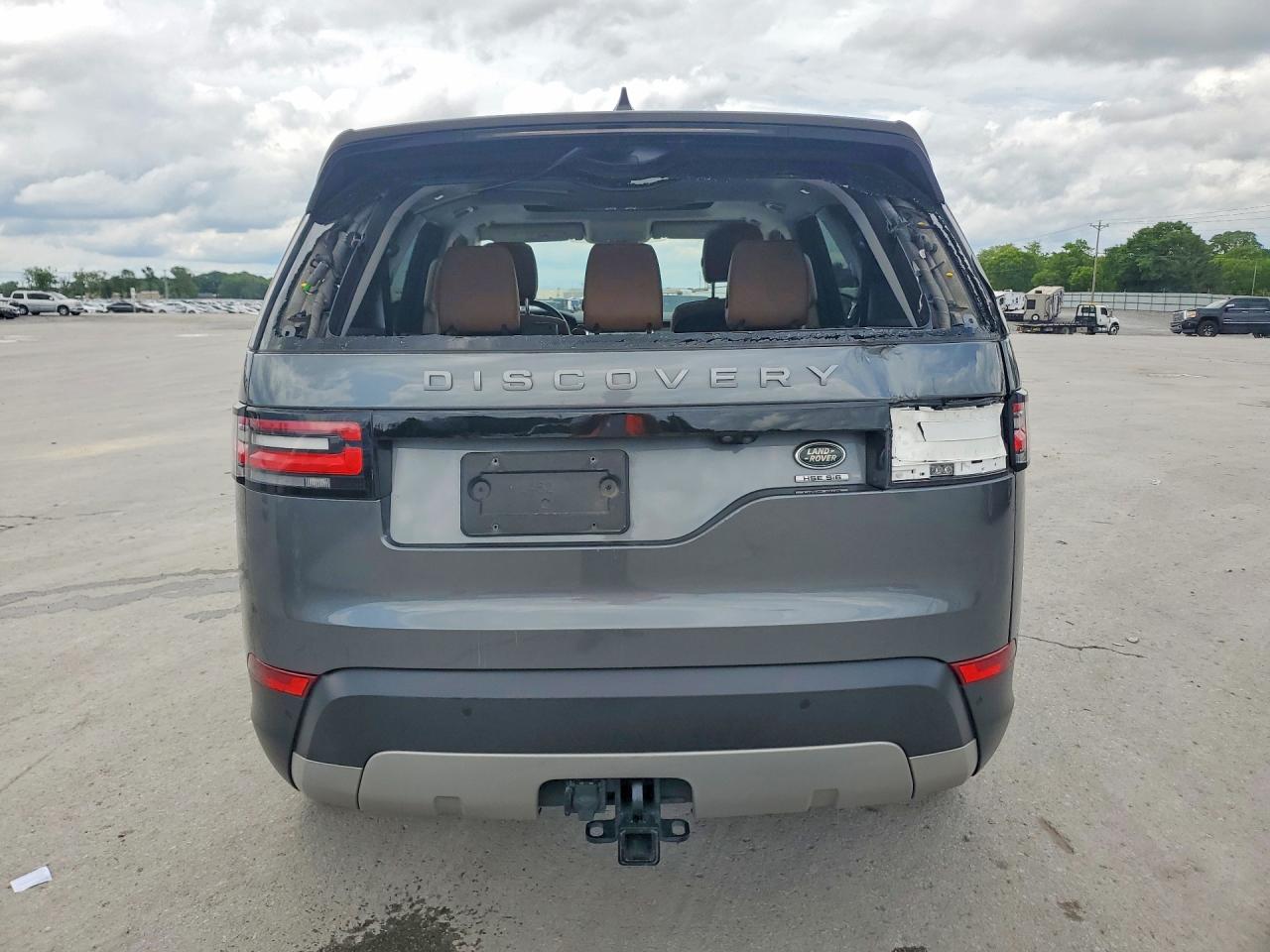 2018 LAND ROVER DISCOVERY