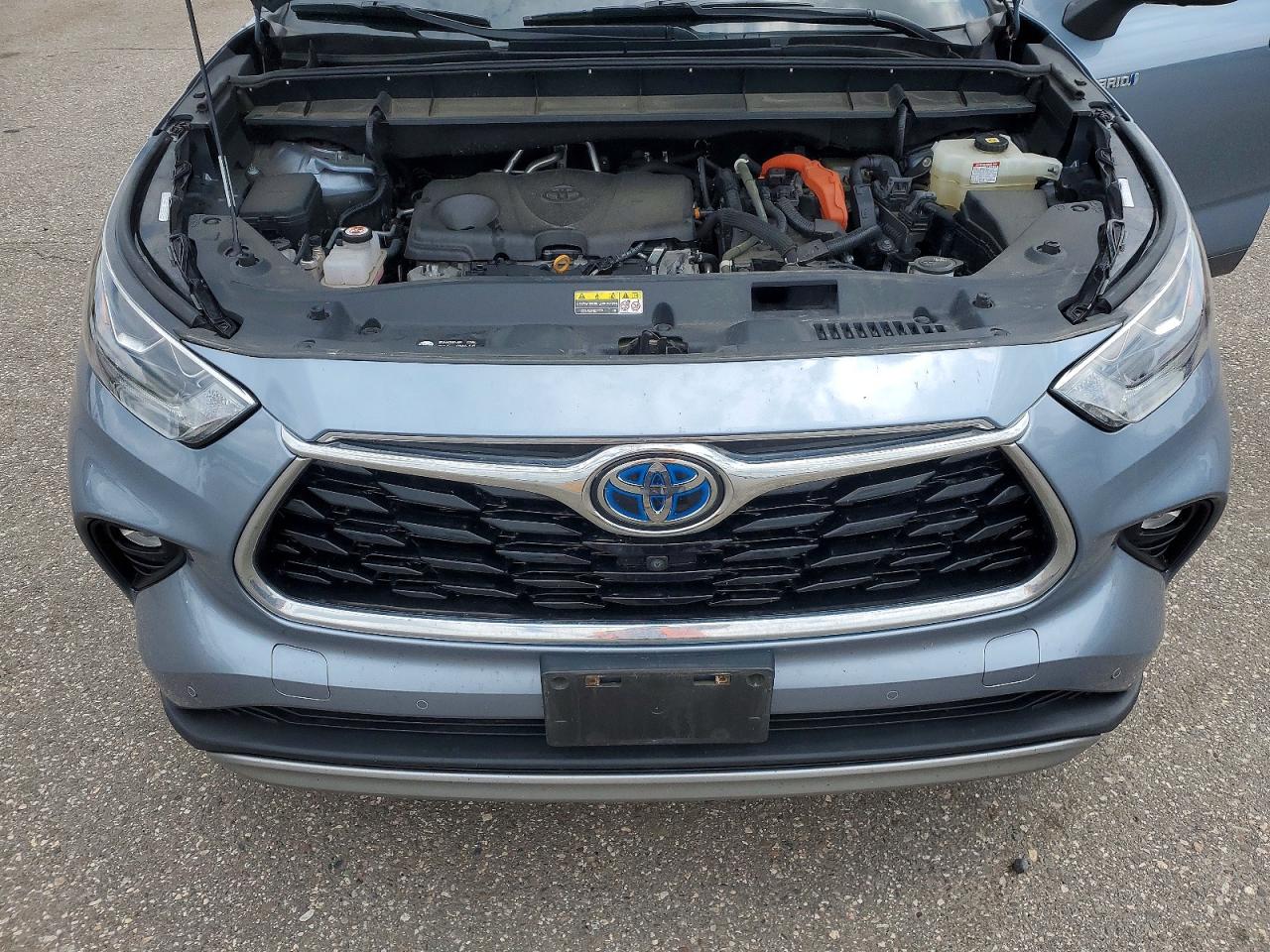 2021 TOYOTA HIGHLANDER