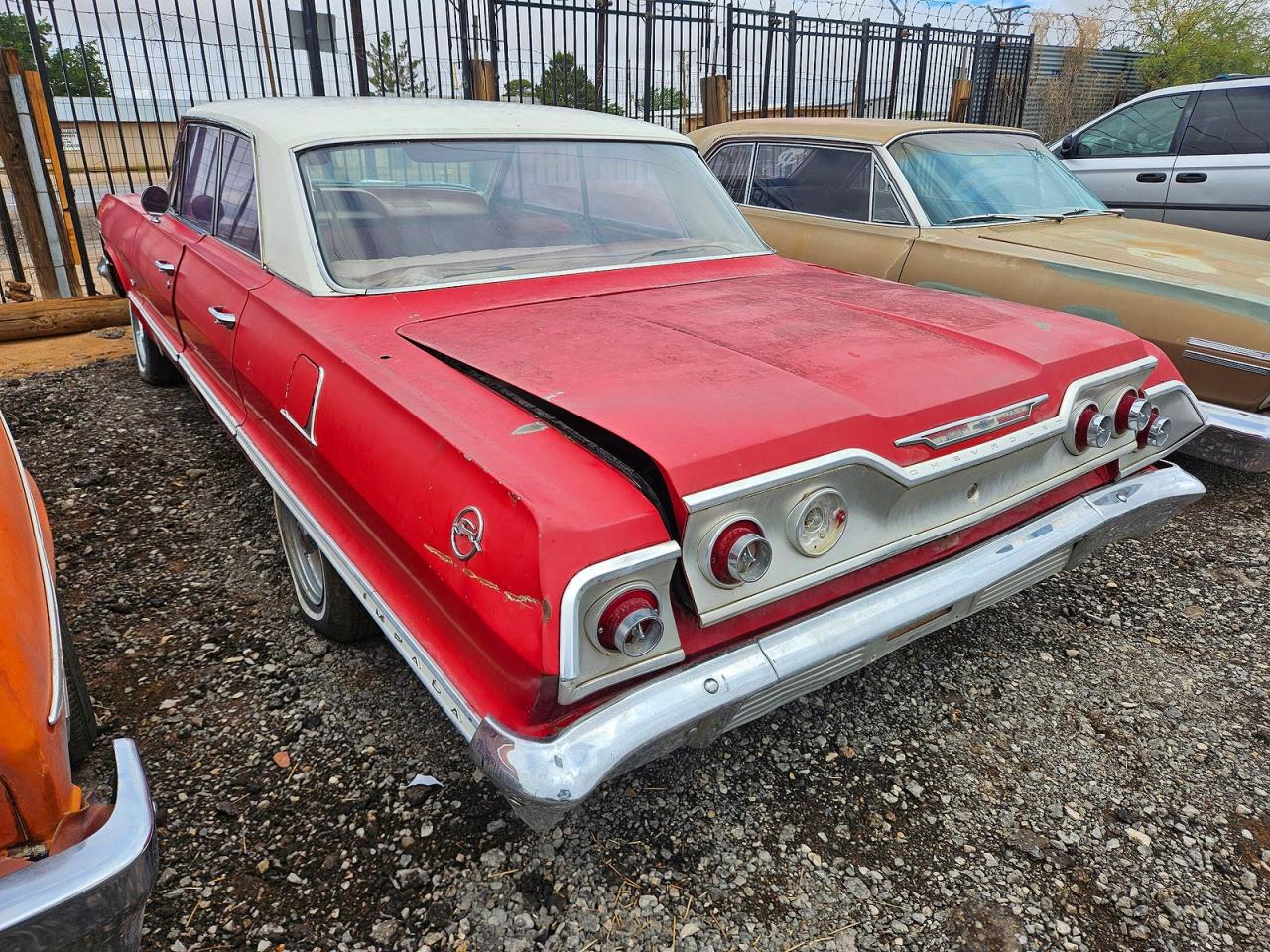 1963 CHEVROLET IMPALA