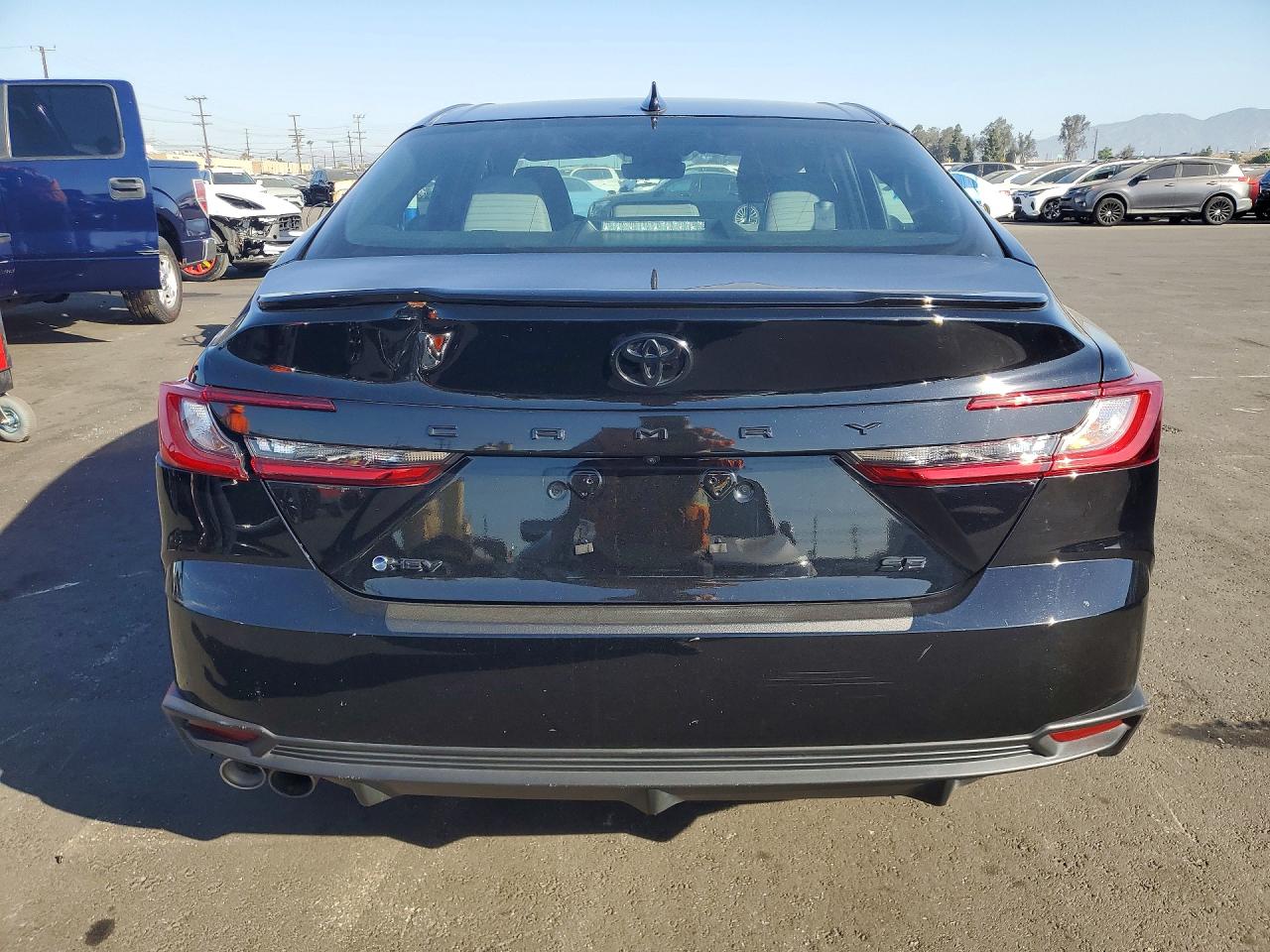 2025 TOYOTA CAMRY