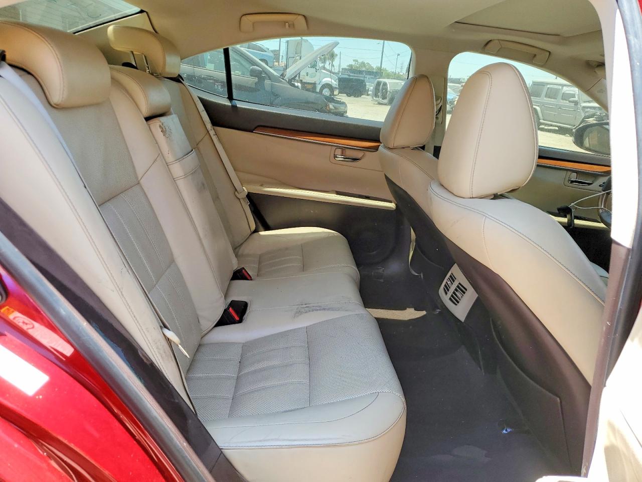 2016 LEXUS ES300