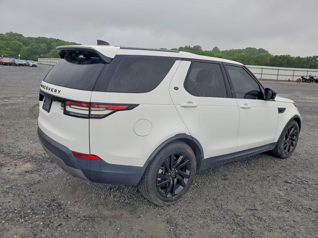 2018 LAND ROVER DISCOVERY