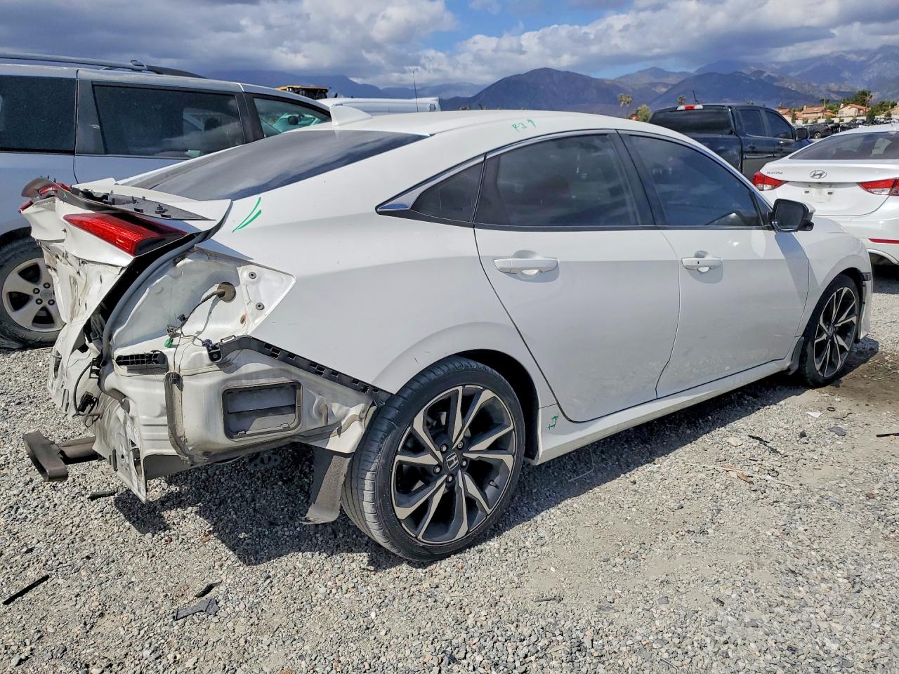 2018 HONDA CIVIC