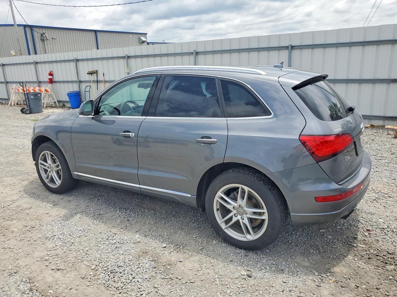 2015 AUDI Q5