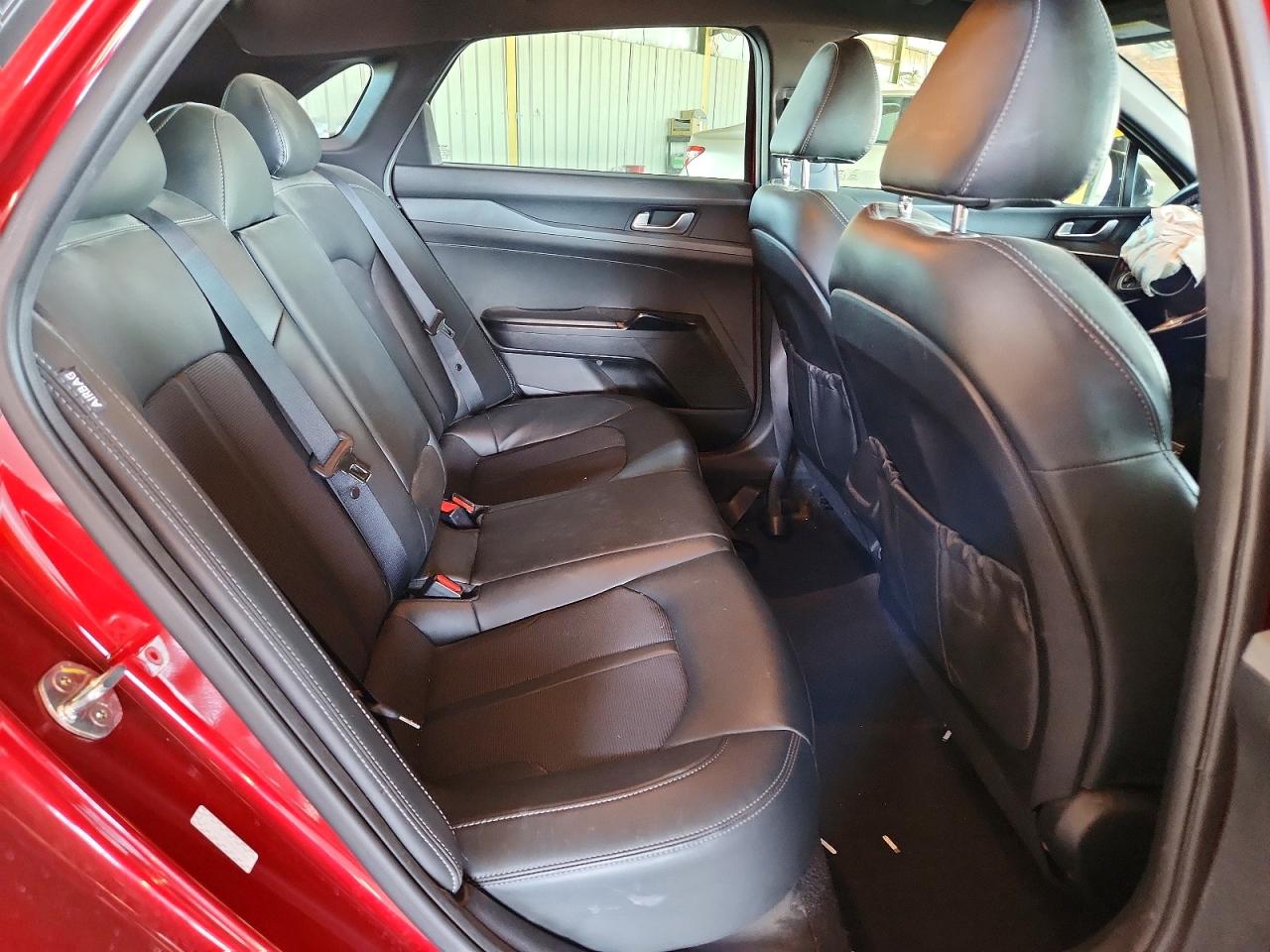 2022 KIA K5