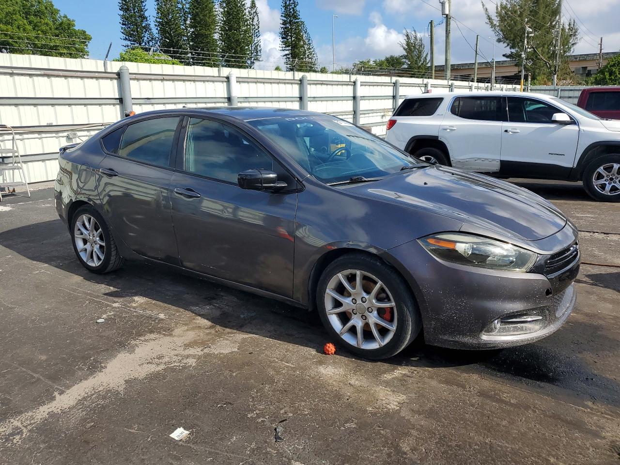 2016 DODGE DART