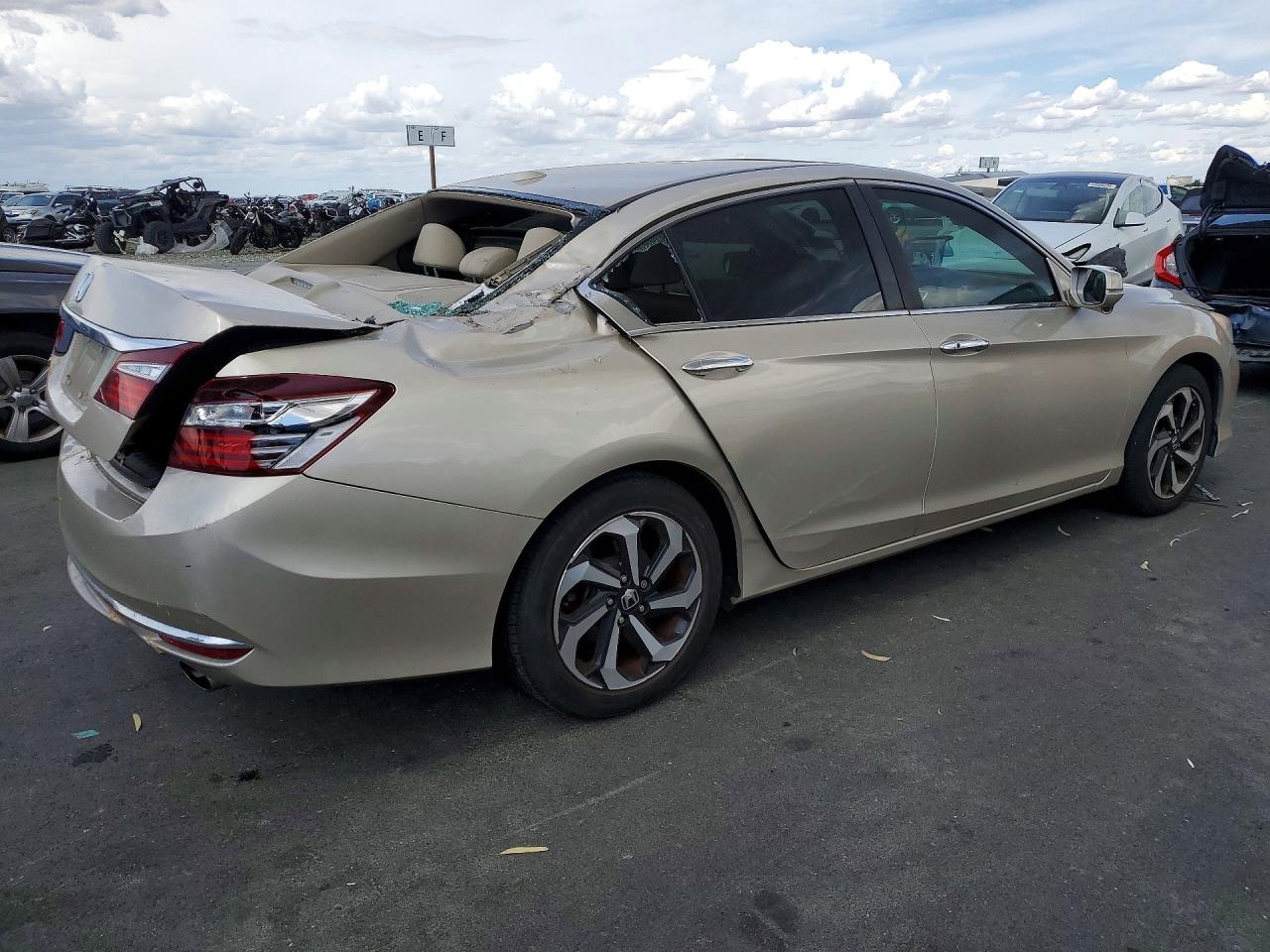2016 HONDA ACCORD
