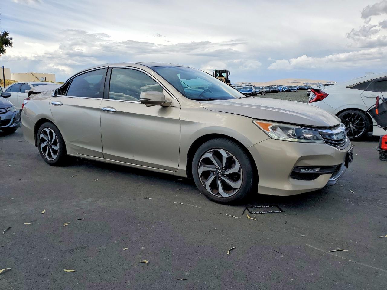2016 HONDA ACCORD