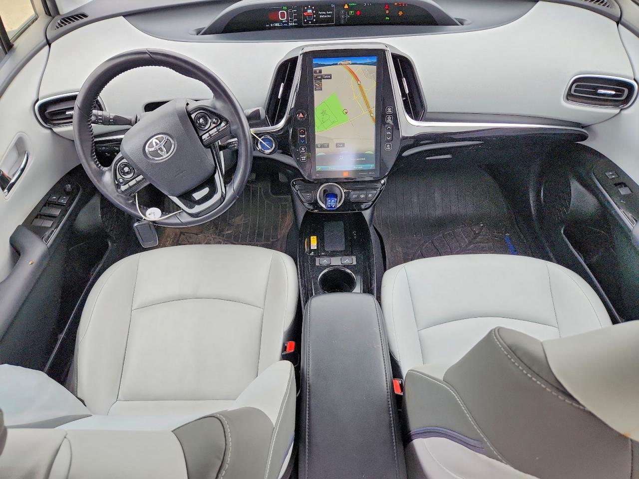 2022 TOYOTA PRIUS