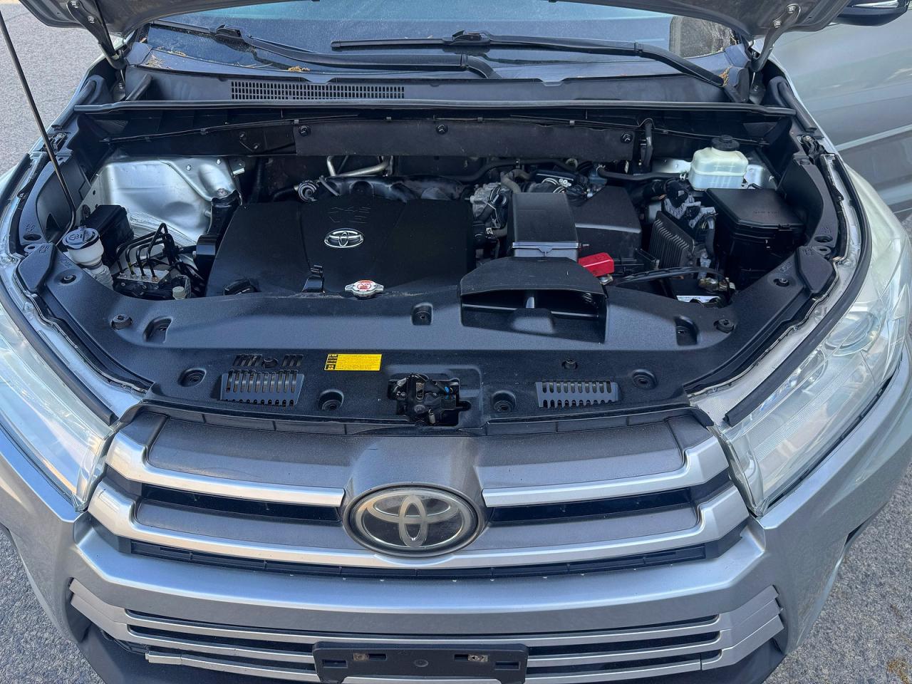 2018 TOYOTA HIGHLANDER