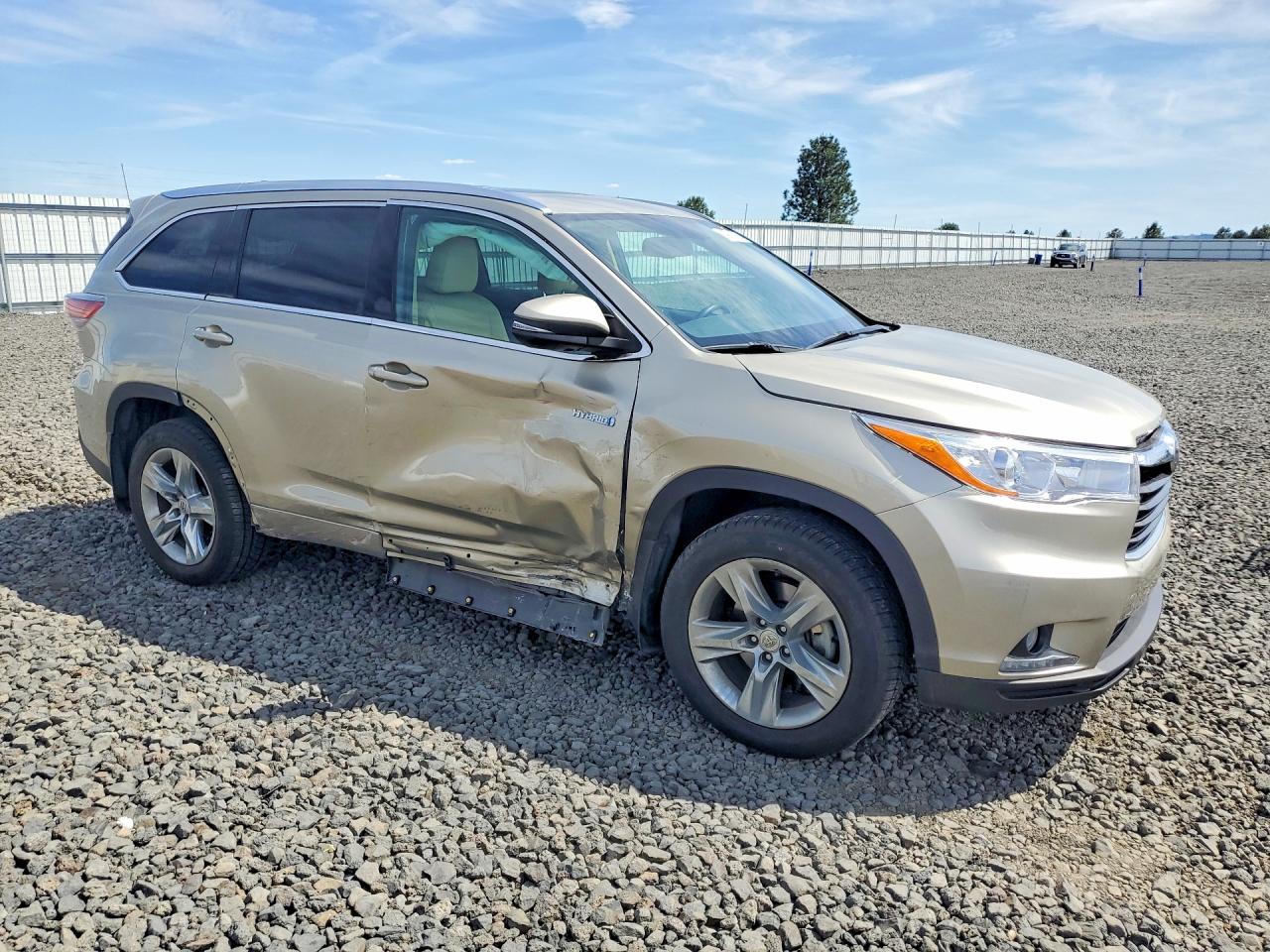 2014 TOYOTA HIGHLANDER