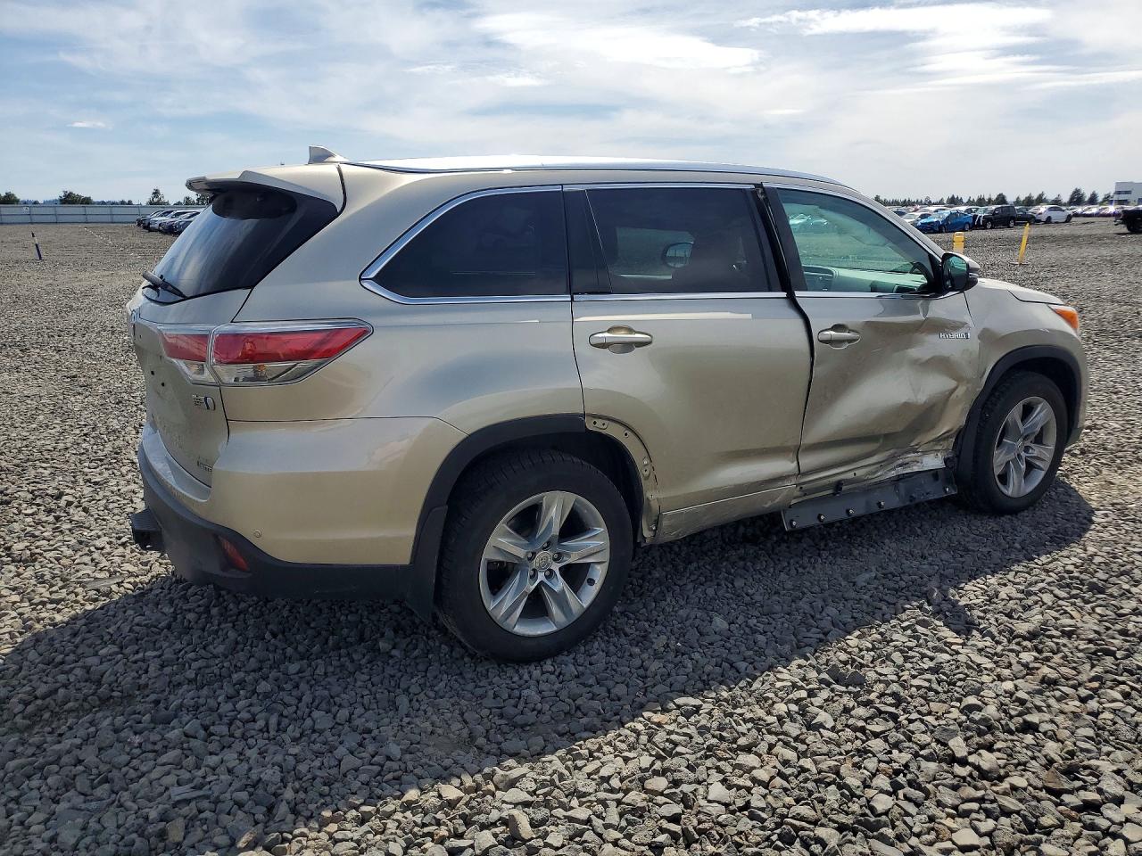 2014 TOYOTA HIGHLANDER