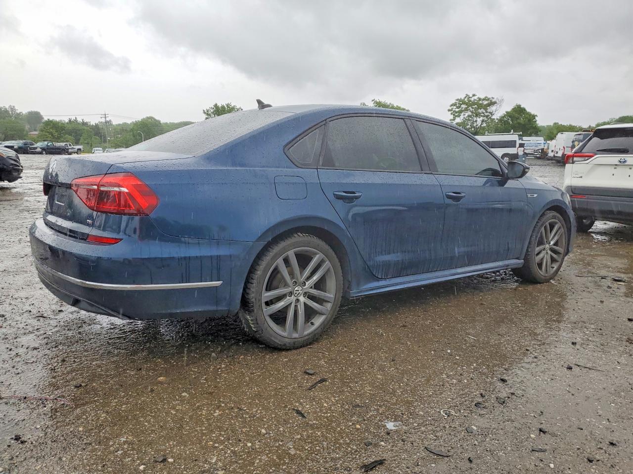 2018 SUZI-SUZUKI PASSAT S