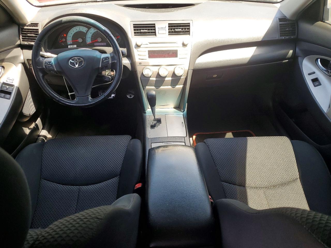 2011 TOYOTA CAMRY