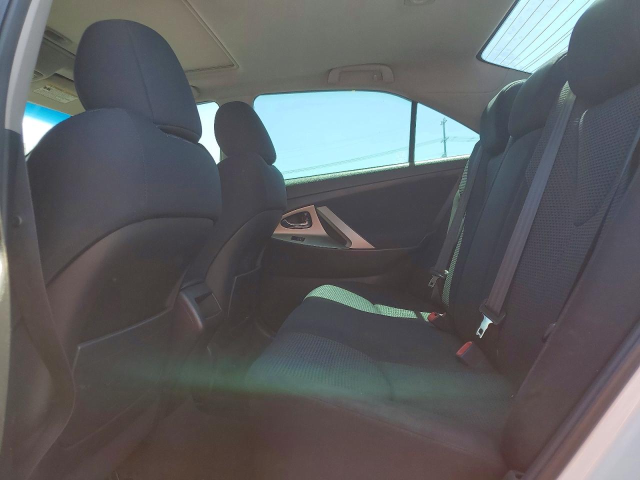 2011 TOYOTA CAMRY