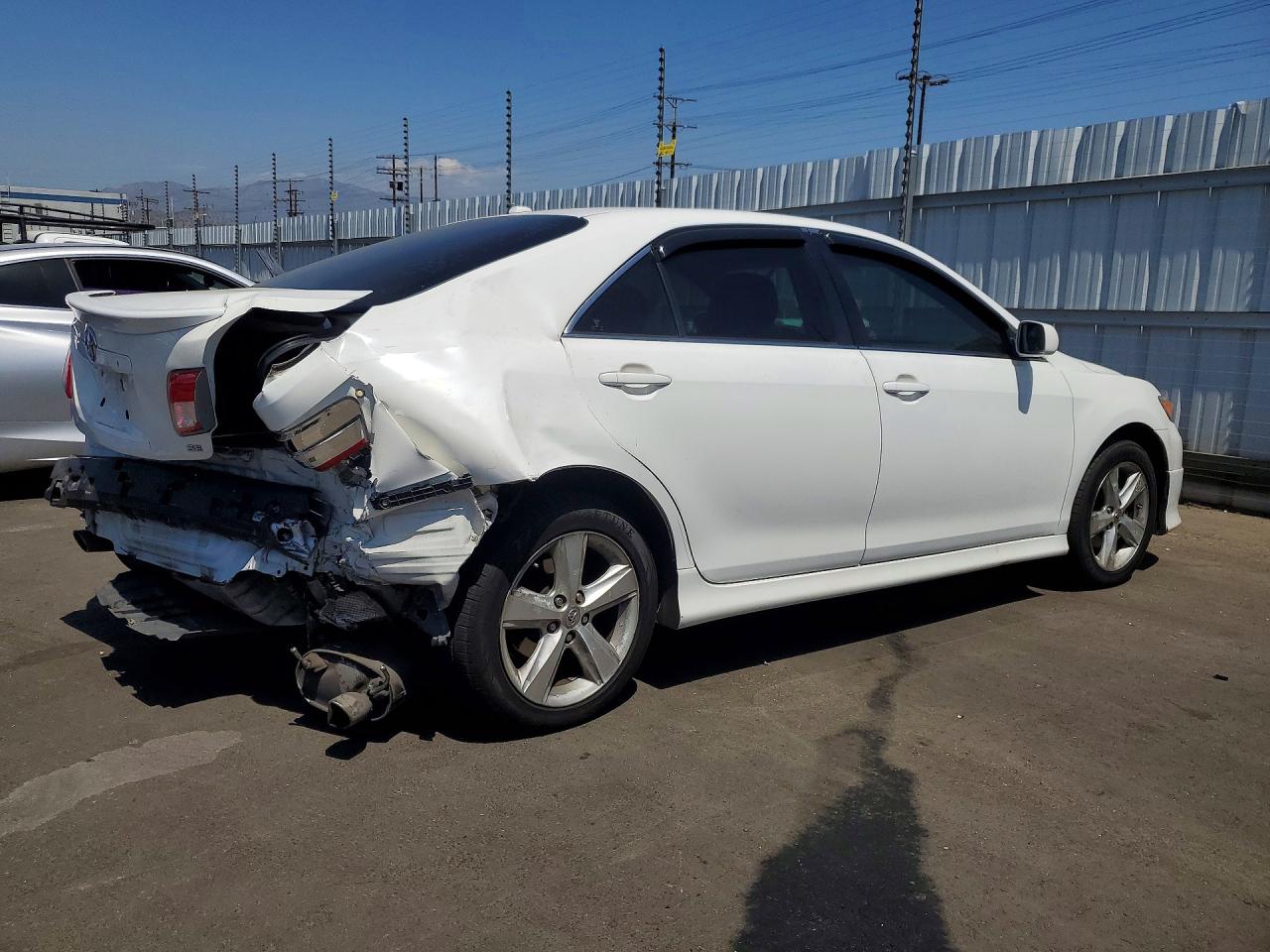 2011 TOYOTA CAMRY