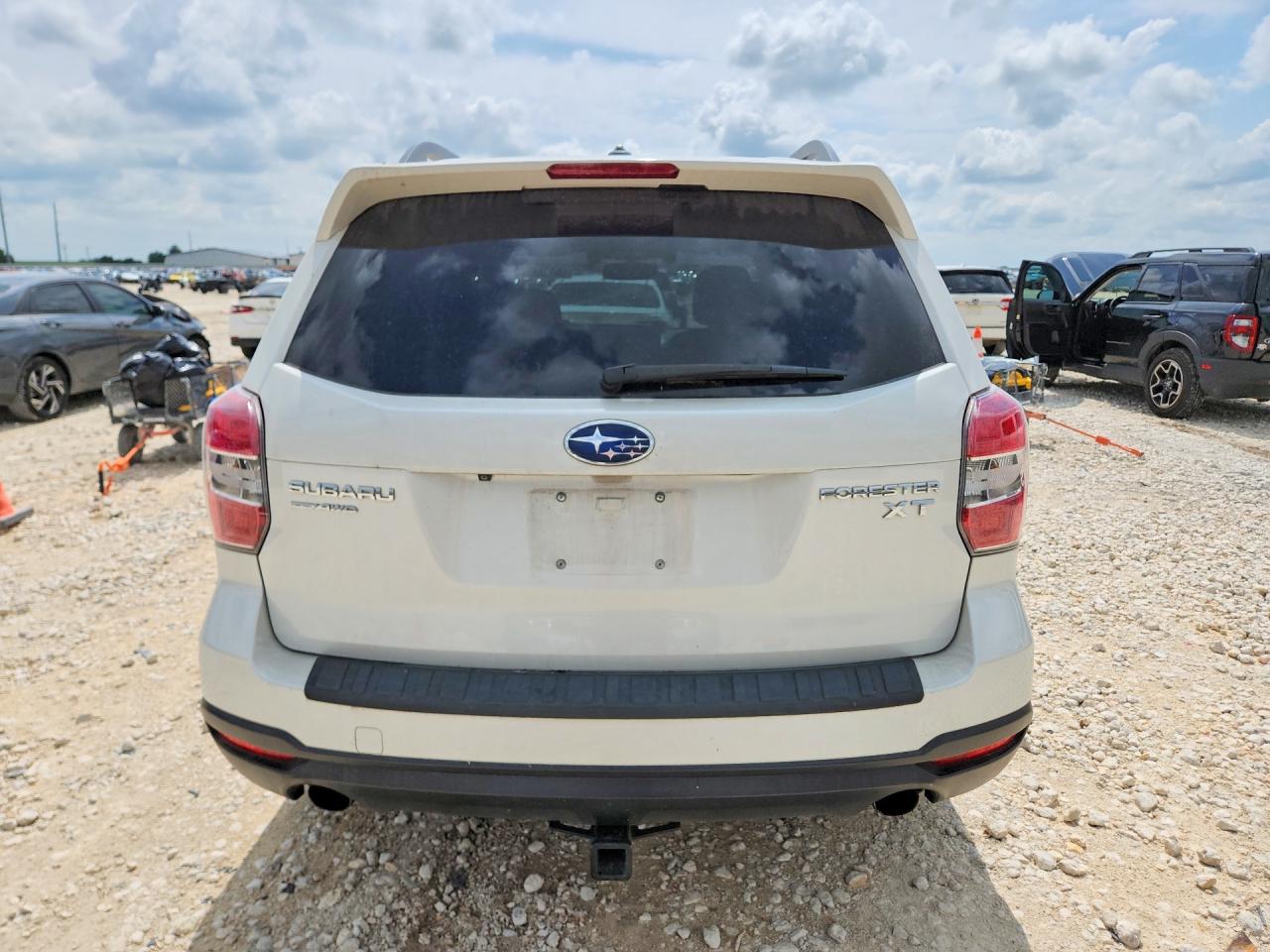 2015 SUBARU FORESTER